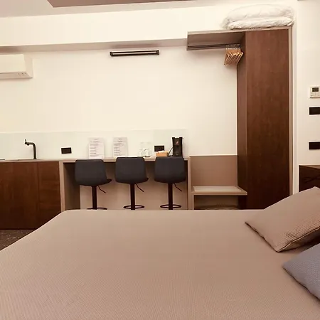 Elegance בית הארחה