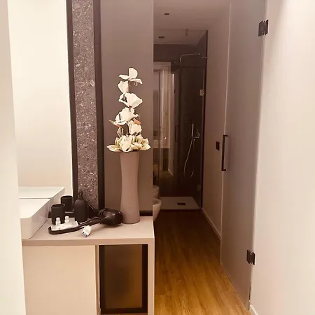 ゲストハウス Elegance チェファル