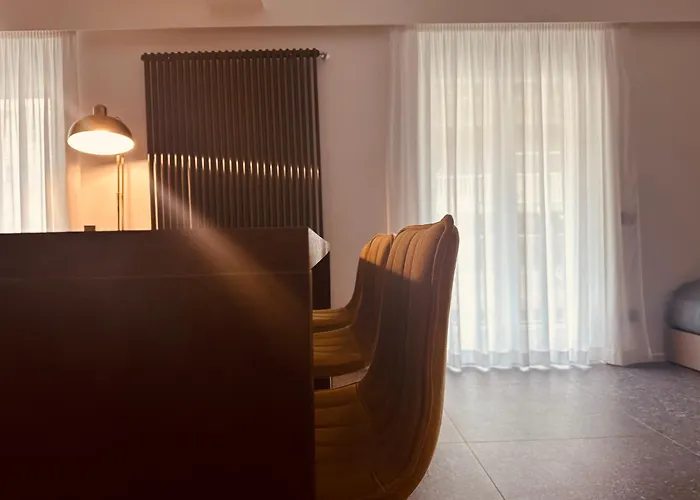 Elegance צ'פאלו