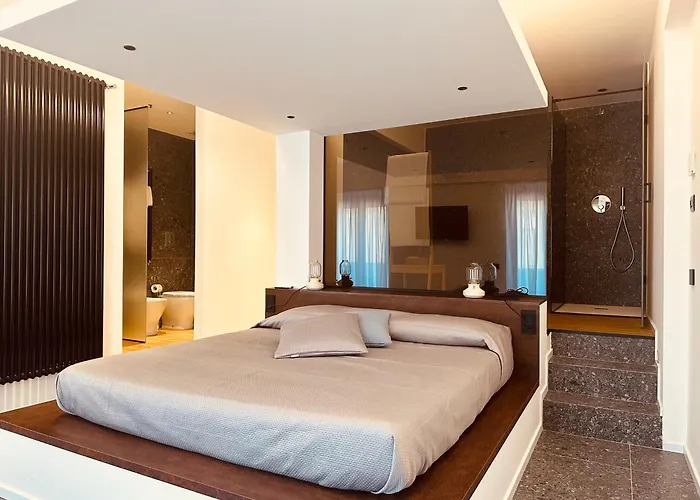 Elegance צ'פאלו