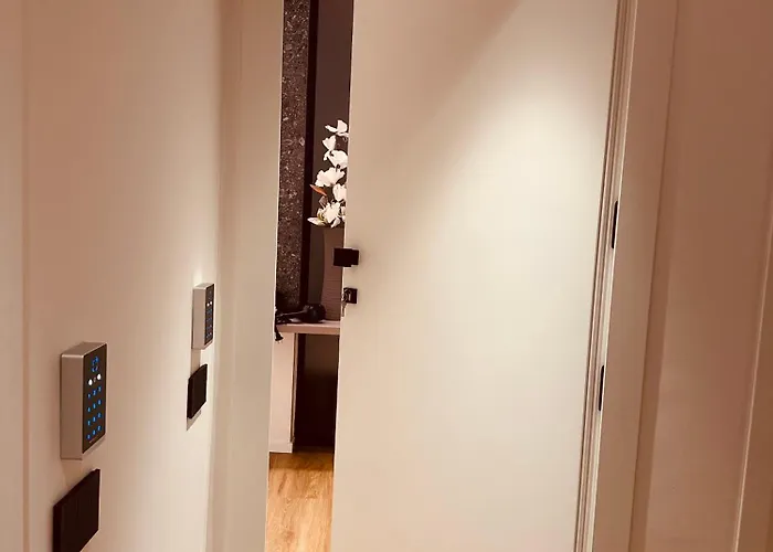 Elegance בית הארחה