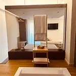Elegance Πανσιόν 4*