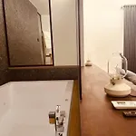 게스트하우스 Elegance 4*
