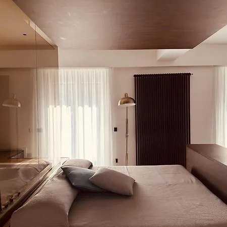 Elegance 4*
