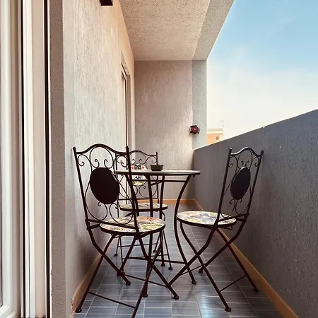 Elegance Guest house 4*